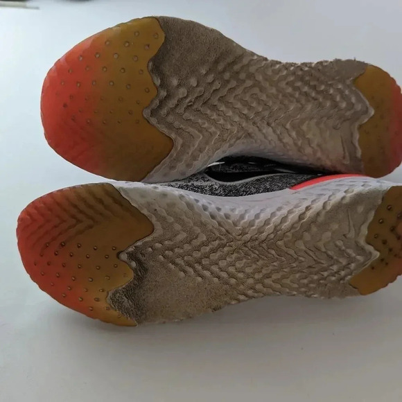 Nike Epic React Flyknit 2 - 8 - Picture 3 of 10